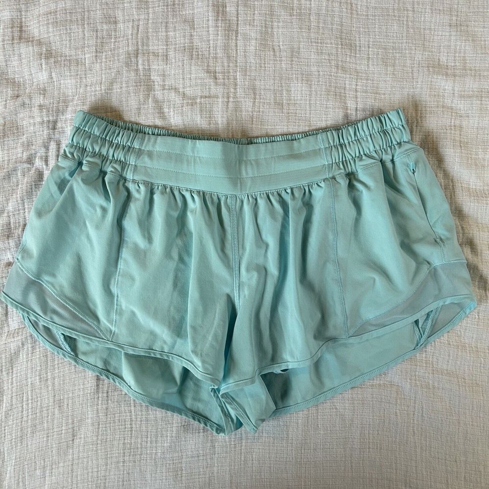 Lululemon Hotty Hot Shorts Low Rise Sz 10 2" Inseam light blue LW7AUSR